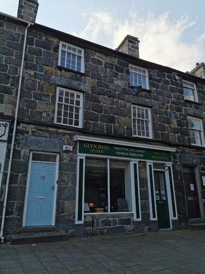 Eldon Row - Stylish Character Apartments - Central Location 1 & 2 Bed Available Dolgellau Extérieur photo