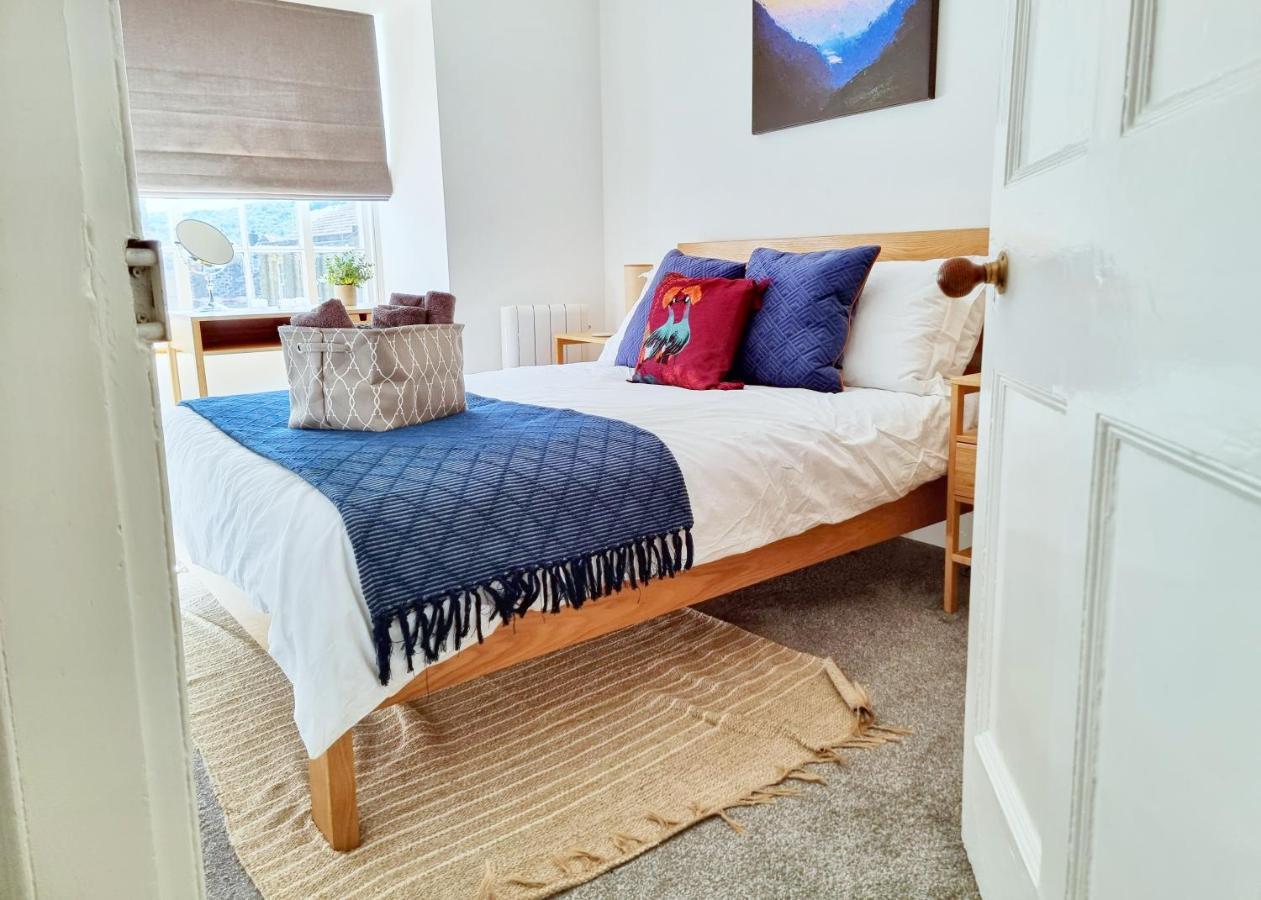 Eldon Row - Stylish Character Apartments - Central Location 1 & 2 Bed Available Dolgellau Extérieur photo