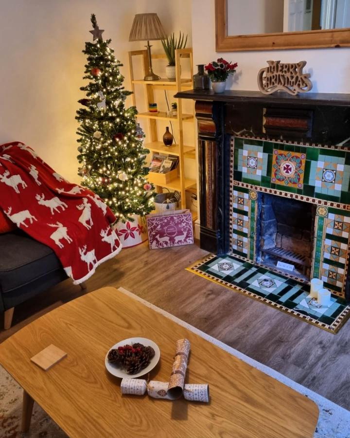 Eldon Row - Stylish Character Apartments - Central Location 1 & 2 Bed Available Dolgellau Extérieur photo